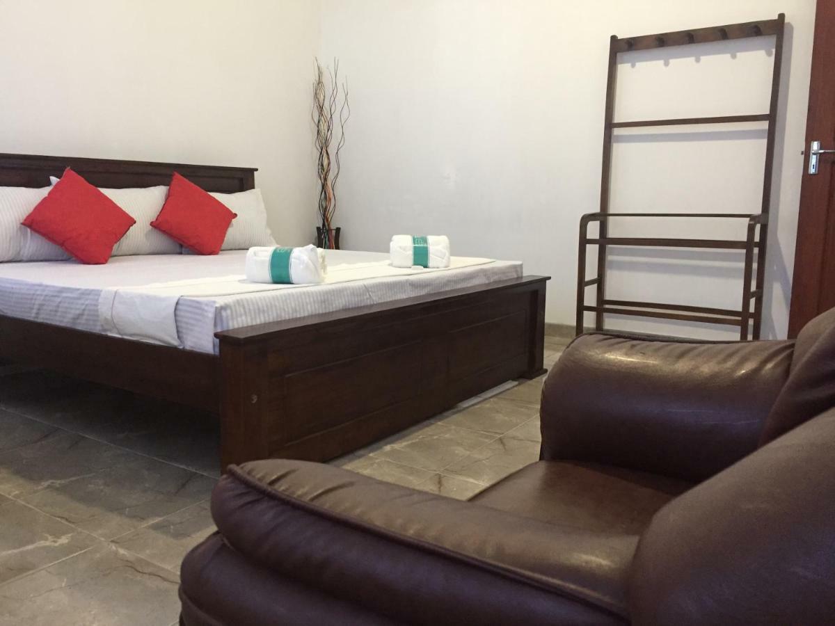 קנדי Ivana Homestay מראה חיצוני תמונה
