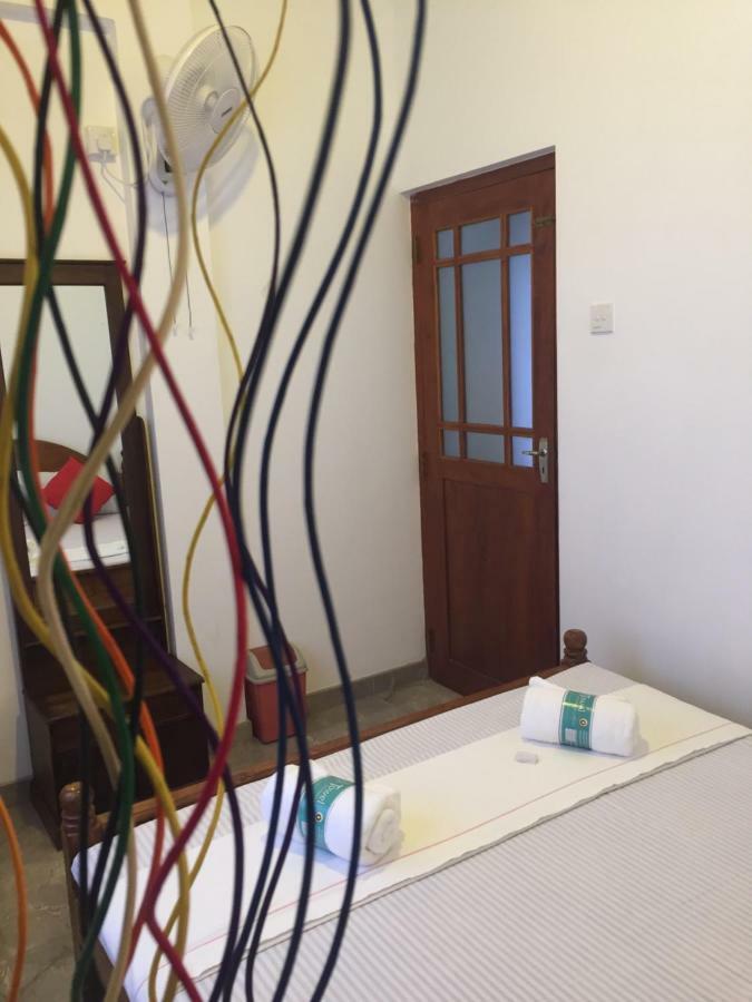 קנדי Ivana Homestay מראה חיצוני תמונה